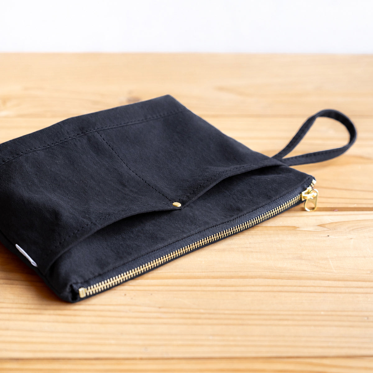 CANVAS POUCH - black -