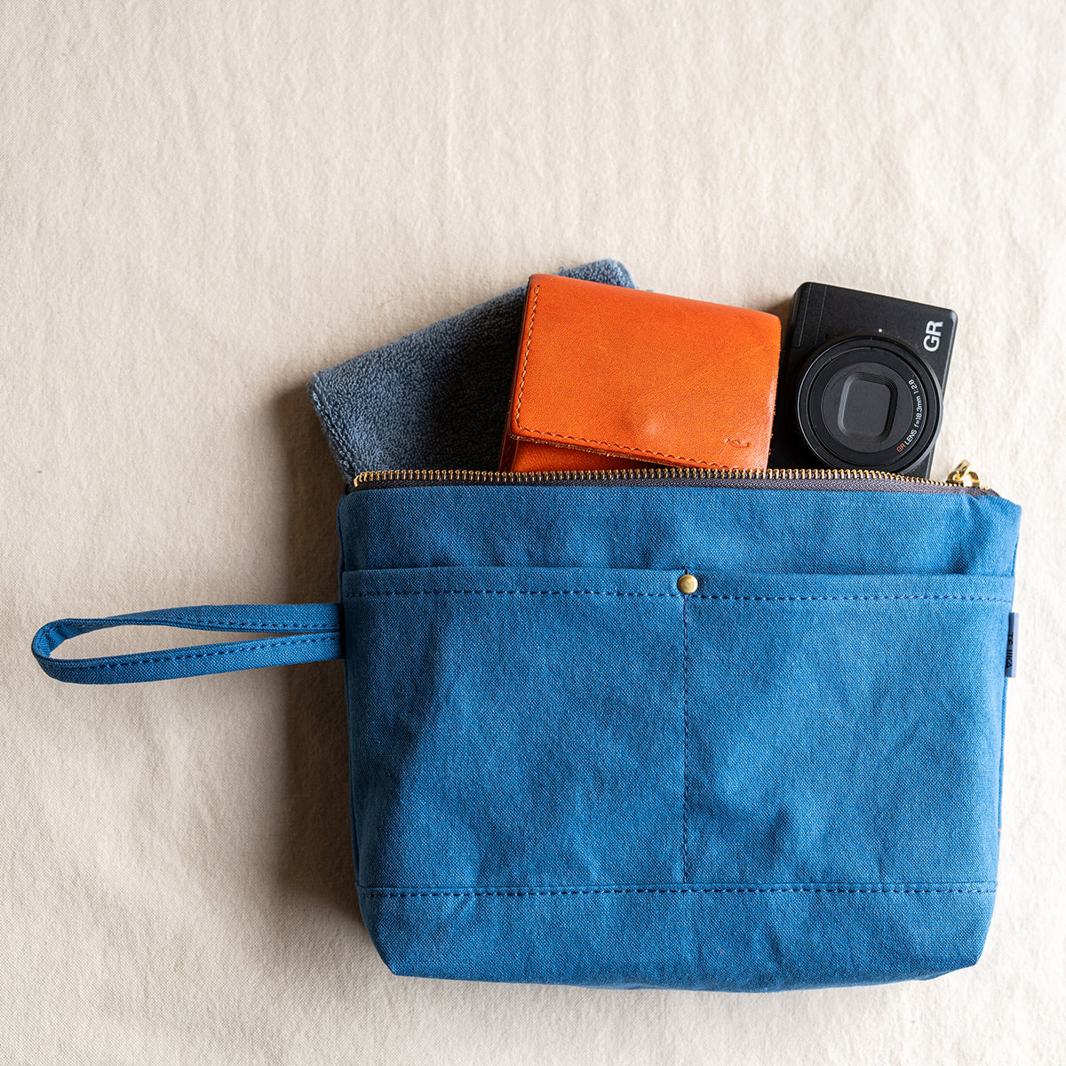 CANVAS POUCH - blue -