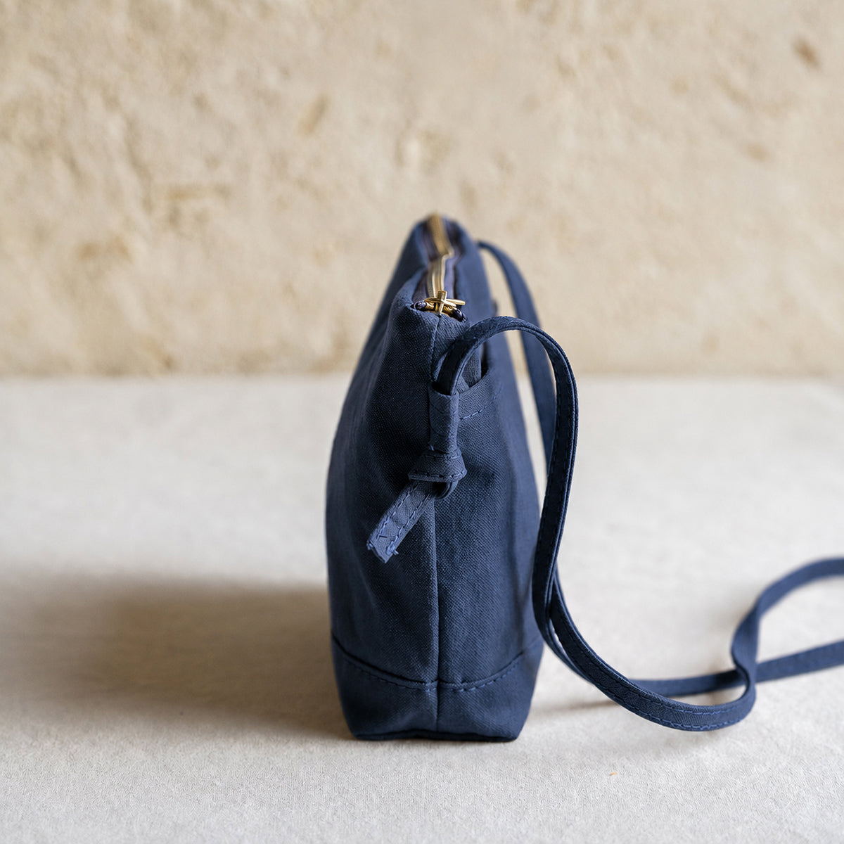 CANVAS POUCH - navy -
