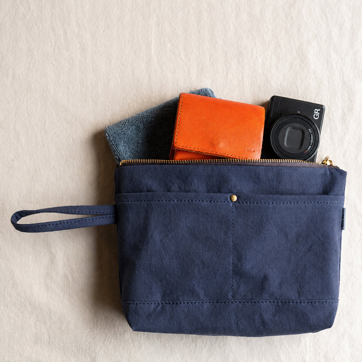 CANVAS POUCH - navy -
