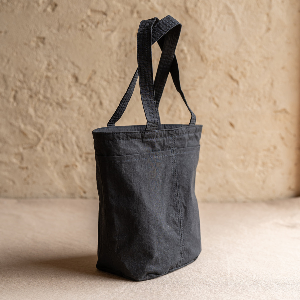 C/N bucket tote - black -