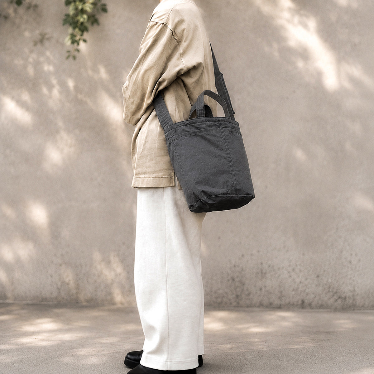 C/N bucket tote - charcoal -