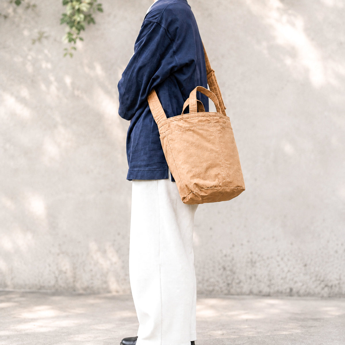 C/N bucket tote - mocha beige -