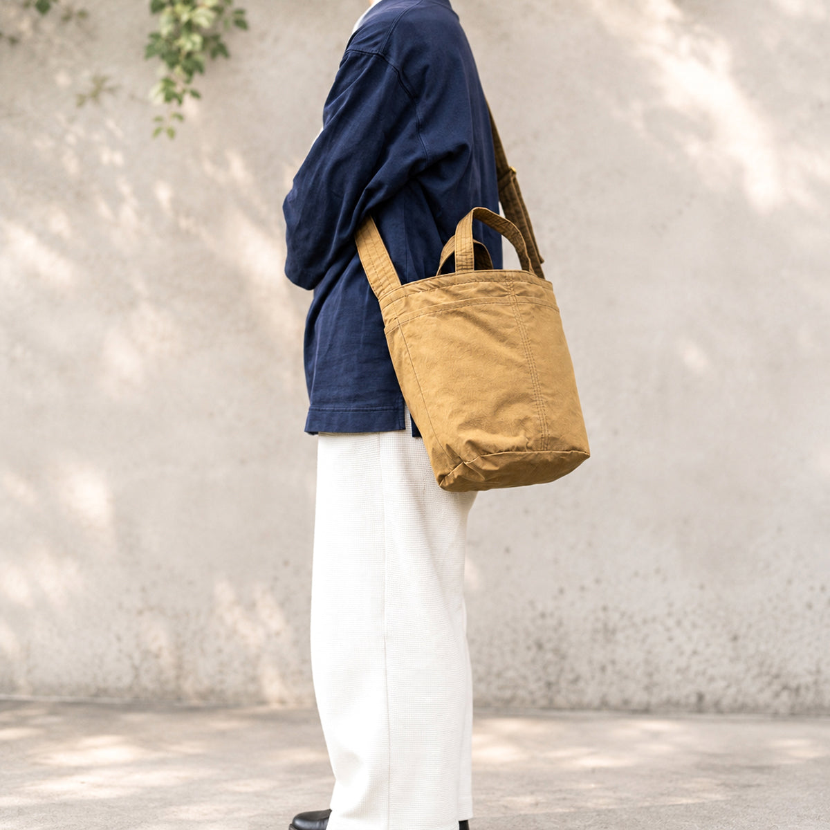 C/N bucket tote - mocha brown -