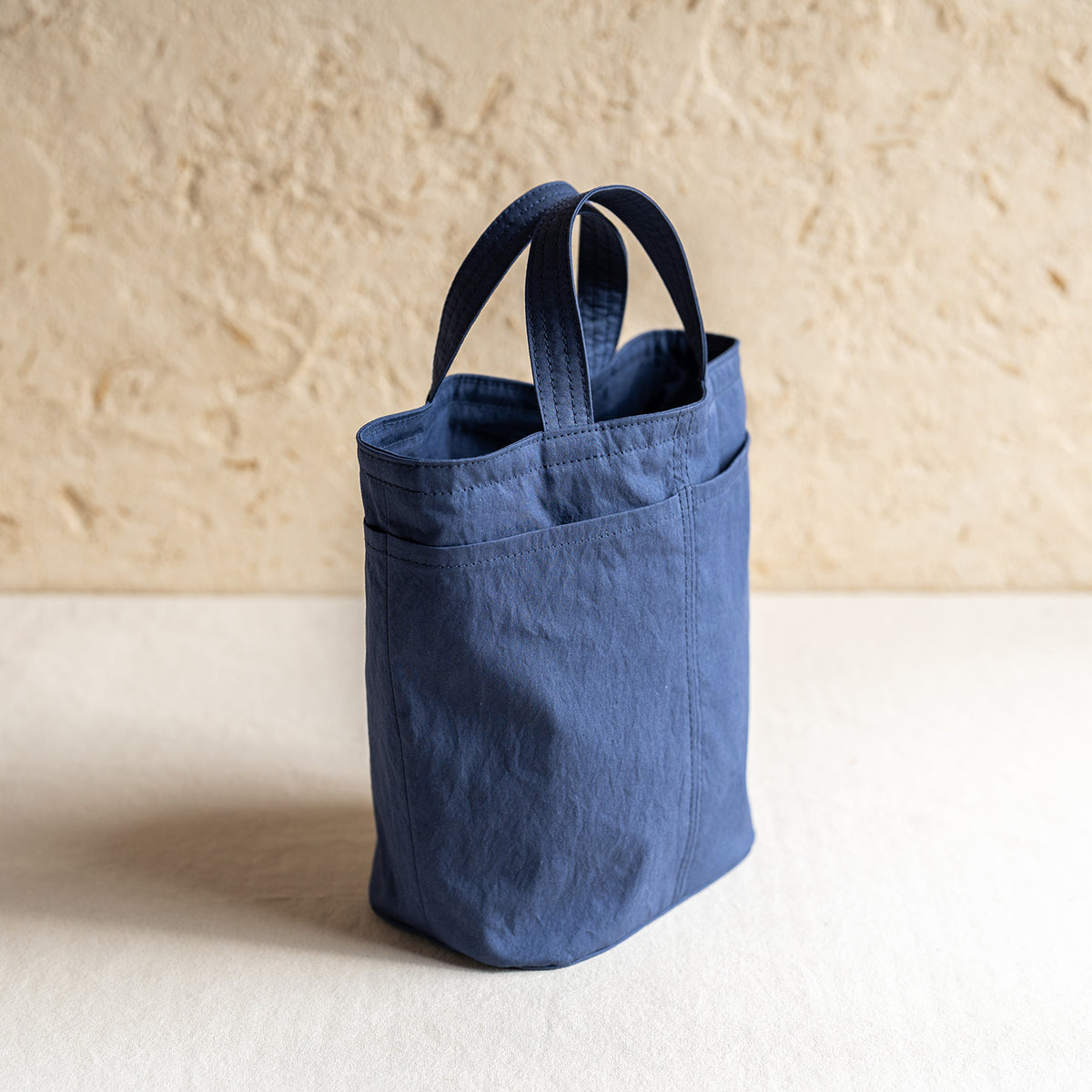 C/N bucket tote - navy -