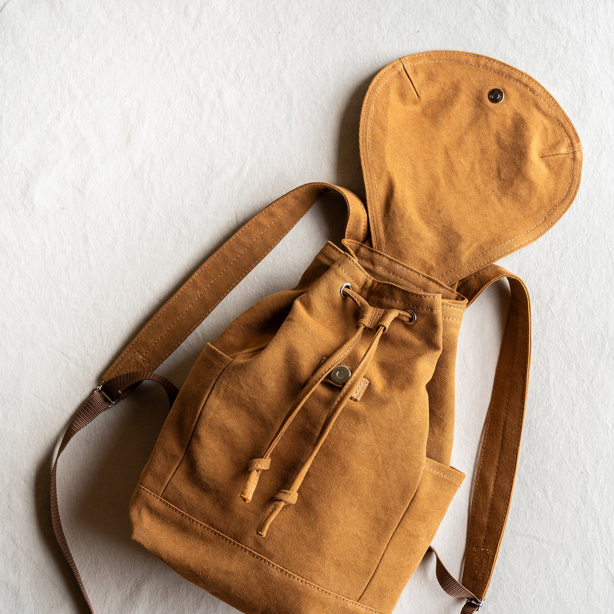 DAY PACK - camel -