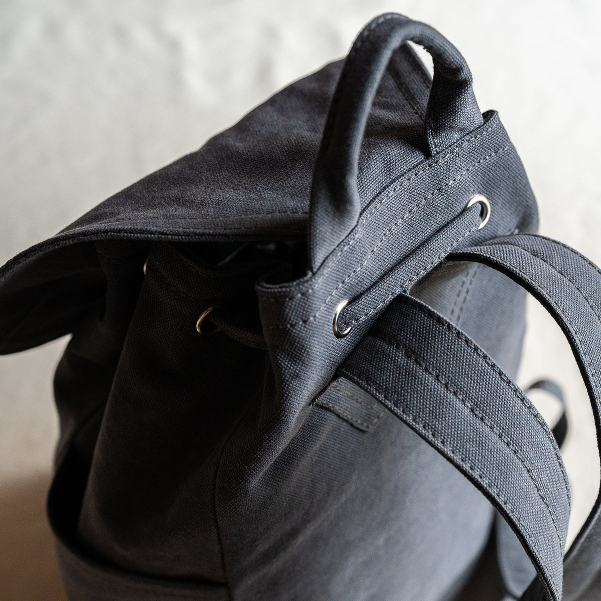 DAY PACK - charcoal gray -