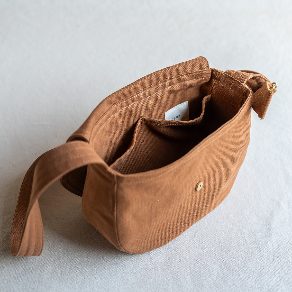 FLAP SHOULDER - camel -