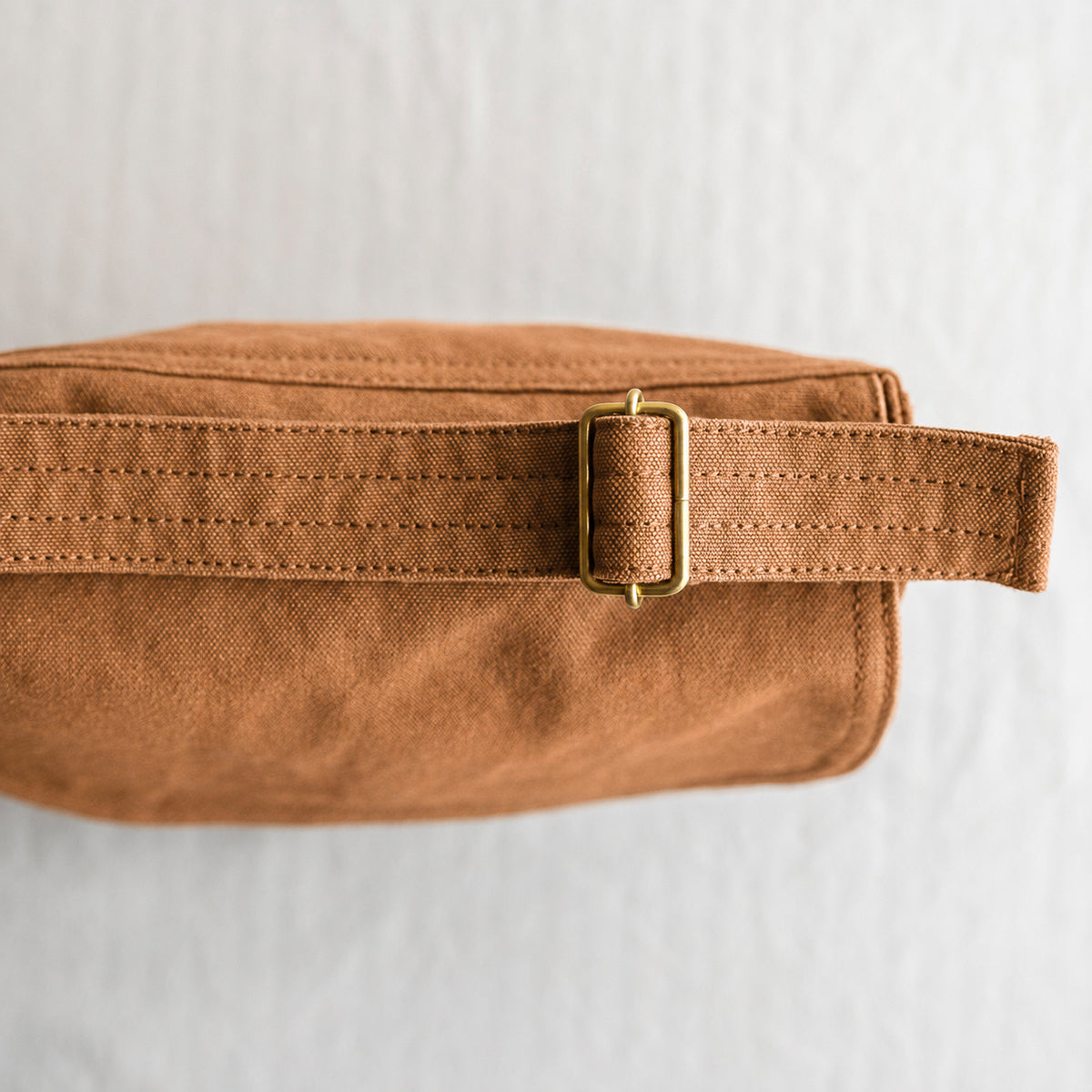 FLAP SHOULDER - camel -