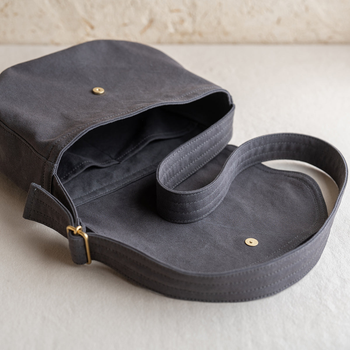FLAP SHOULDER - charcoal gray -