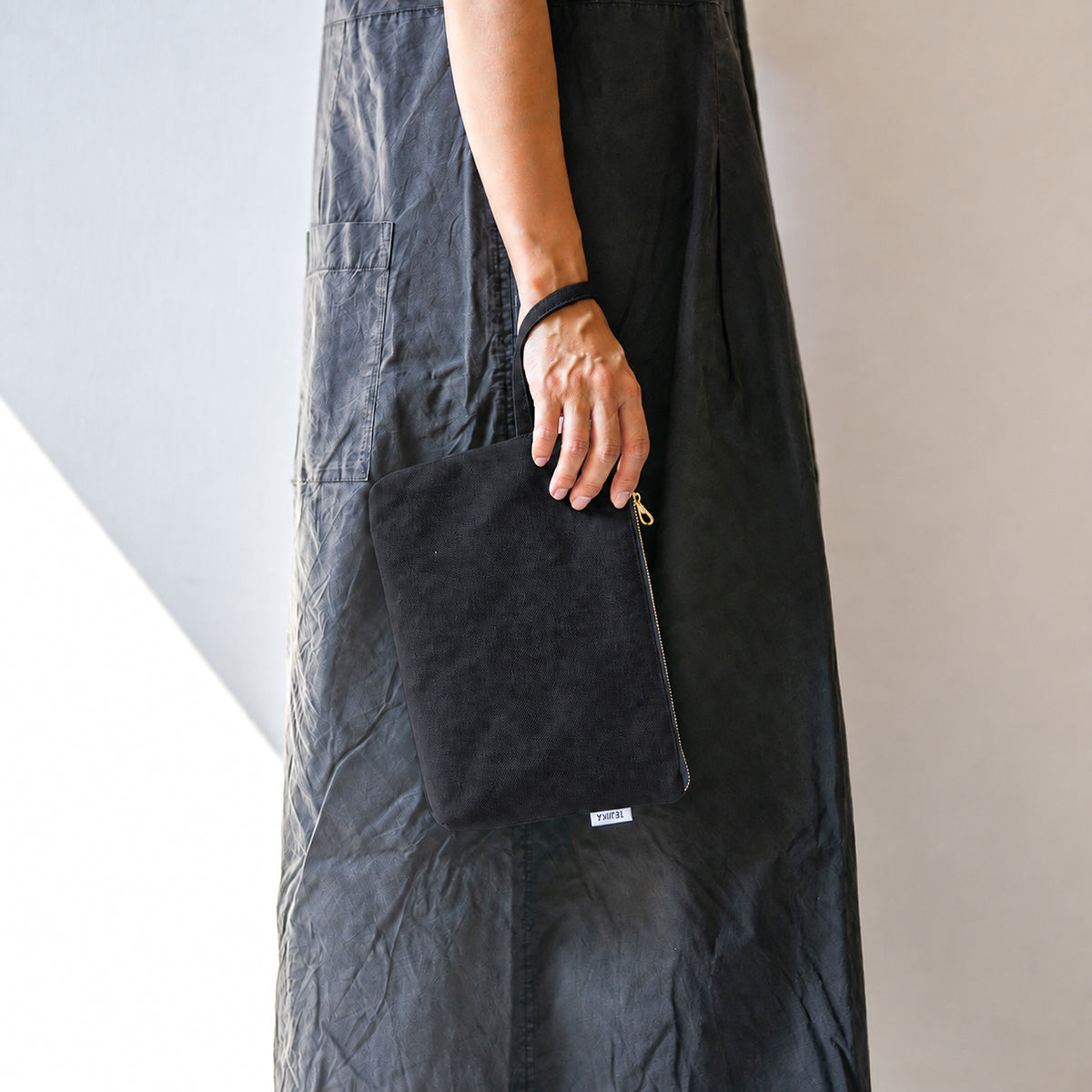 FLAT POUCH - black -