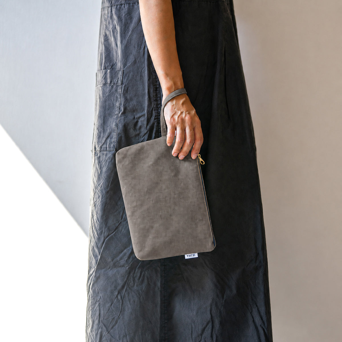 FLAT POUCH - oldkhaki -