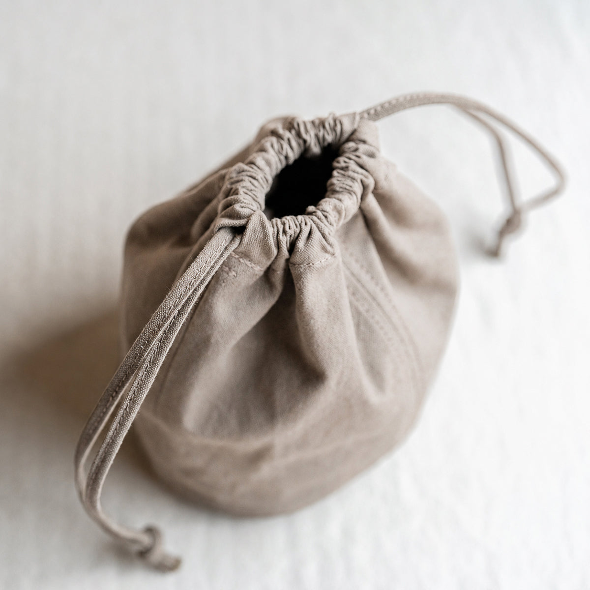 KINCHAKU POUCH - gray -