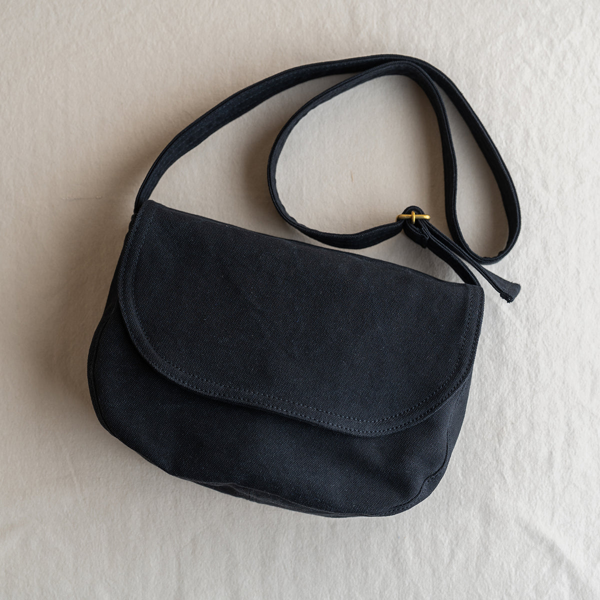 FLAP SHOULDER - black -