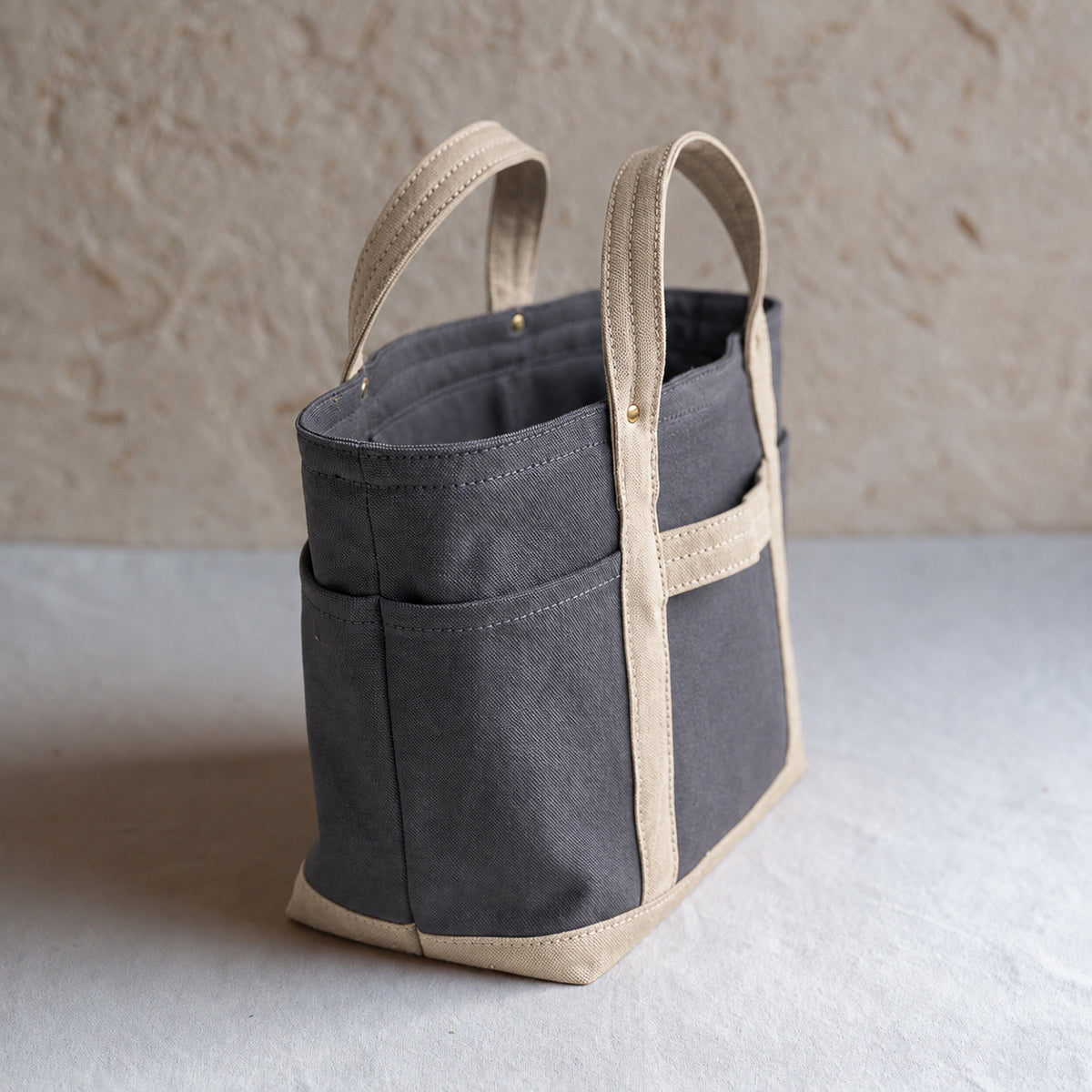 MINI TOOL TOTE Bi-color（charcoal gray×beige）