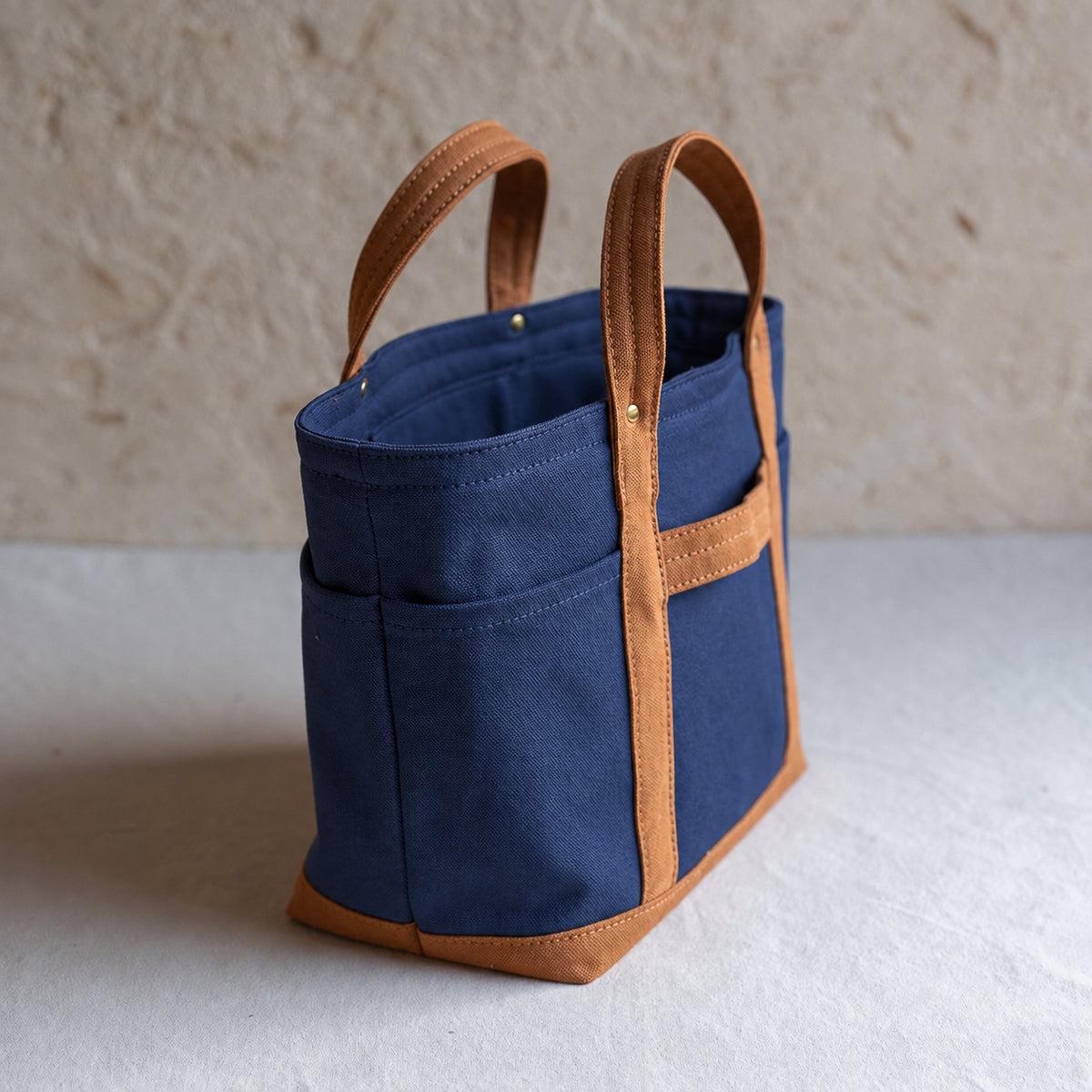 MINI TOOL TOTE Bi-color（deepnavy×camel）
