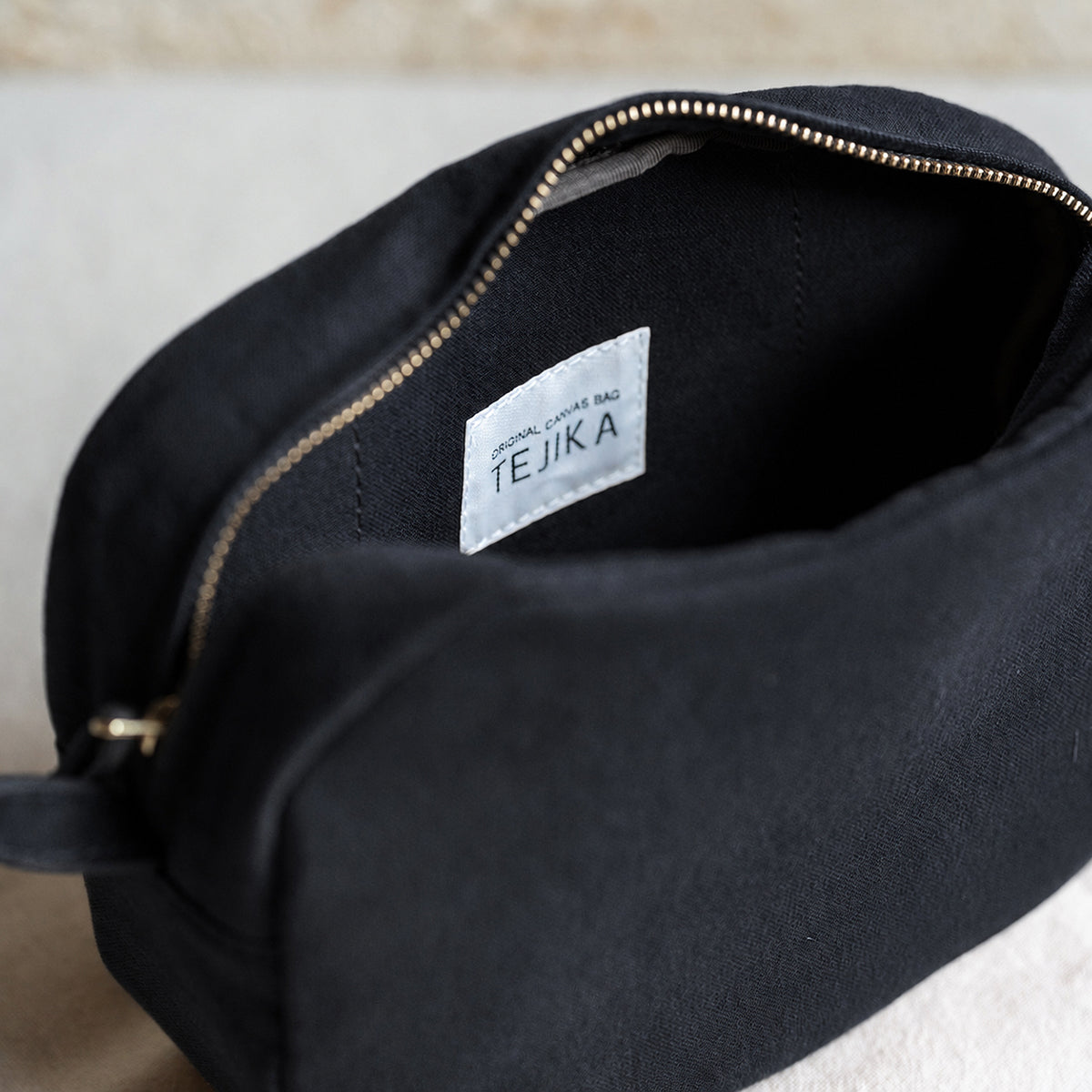 NEW POCHETTE - black -