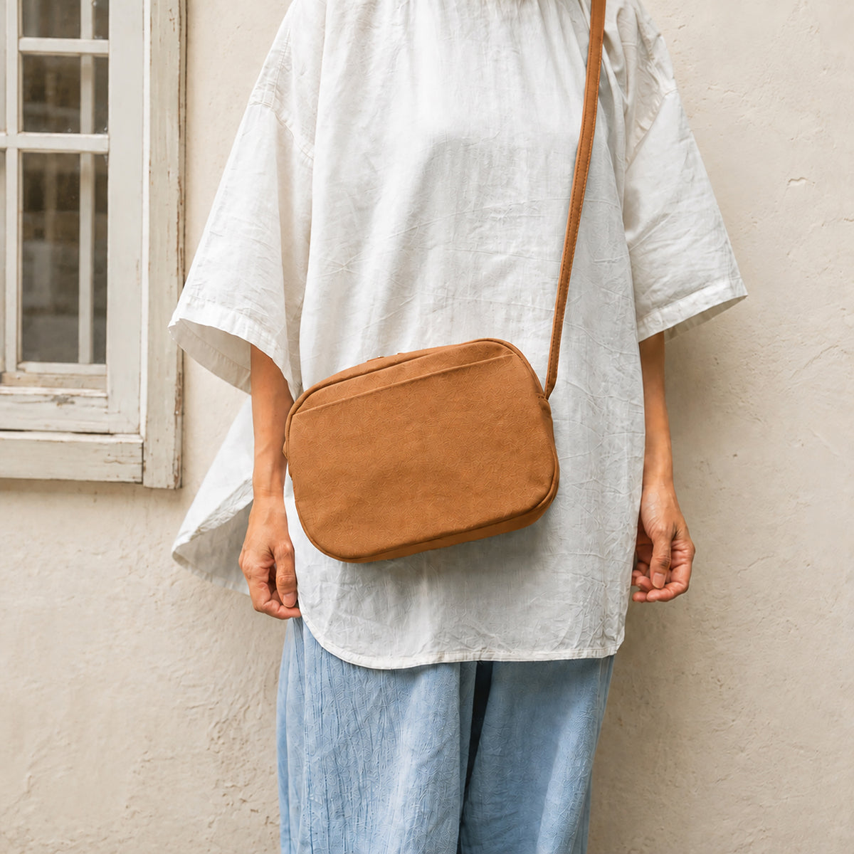 NEW POCHETTE - camel -