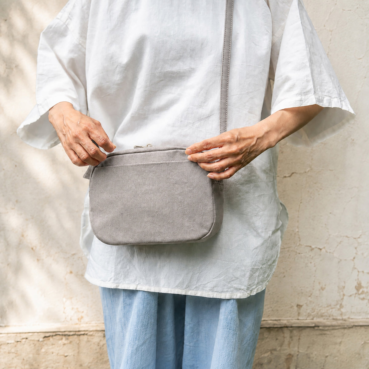 NEW POCHETTE - gray -