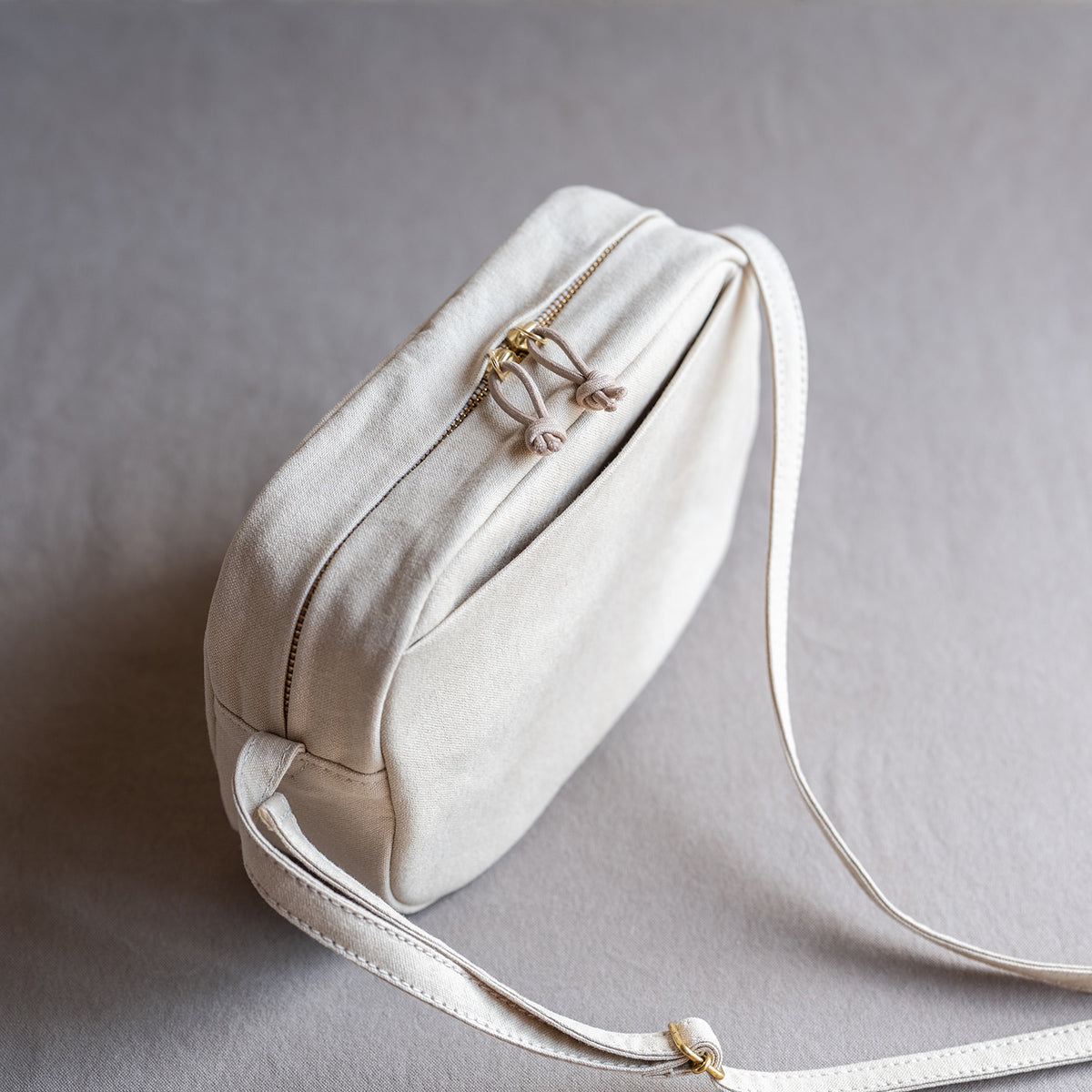 NEW POCHETTE - light beige -