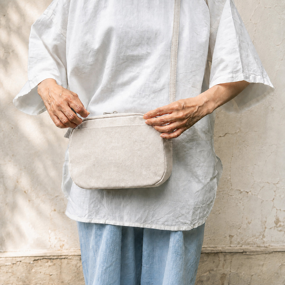 NEW POCHETTE - light beige -