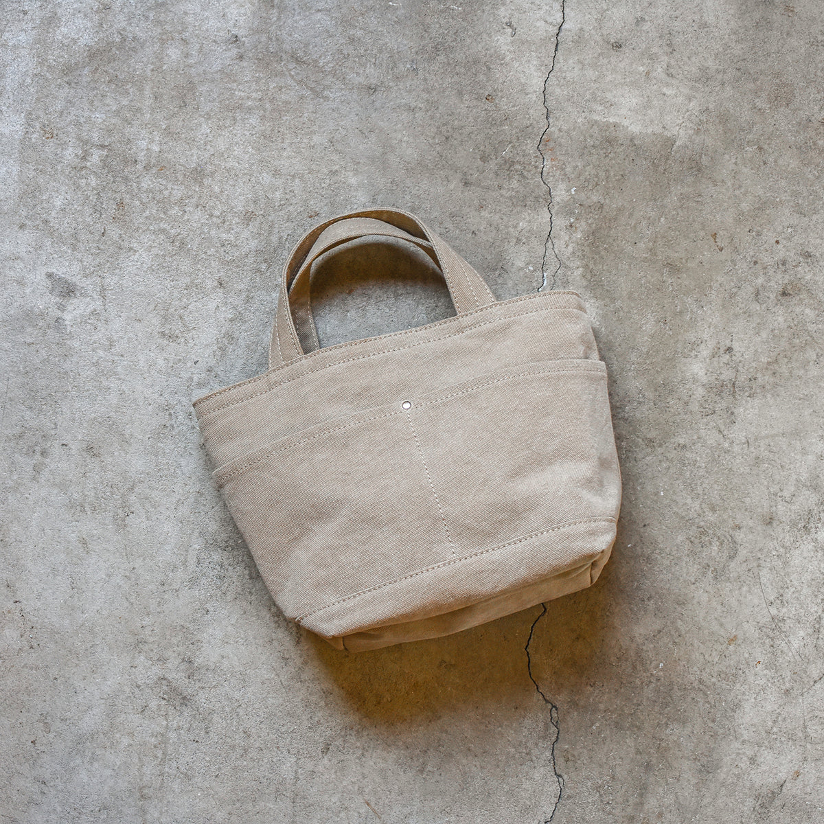 POCKET TOTE - beige -