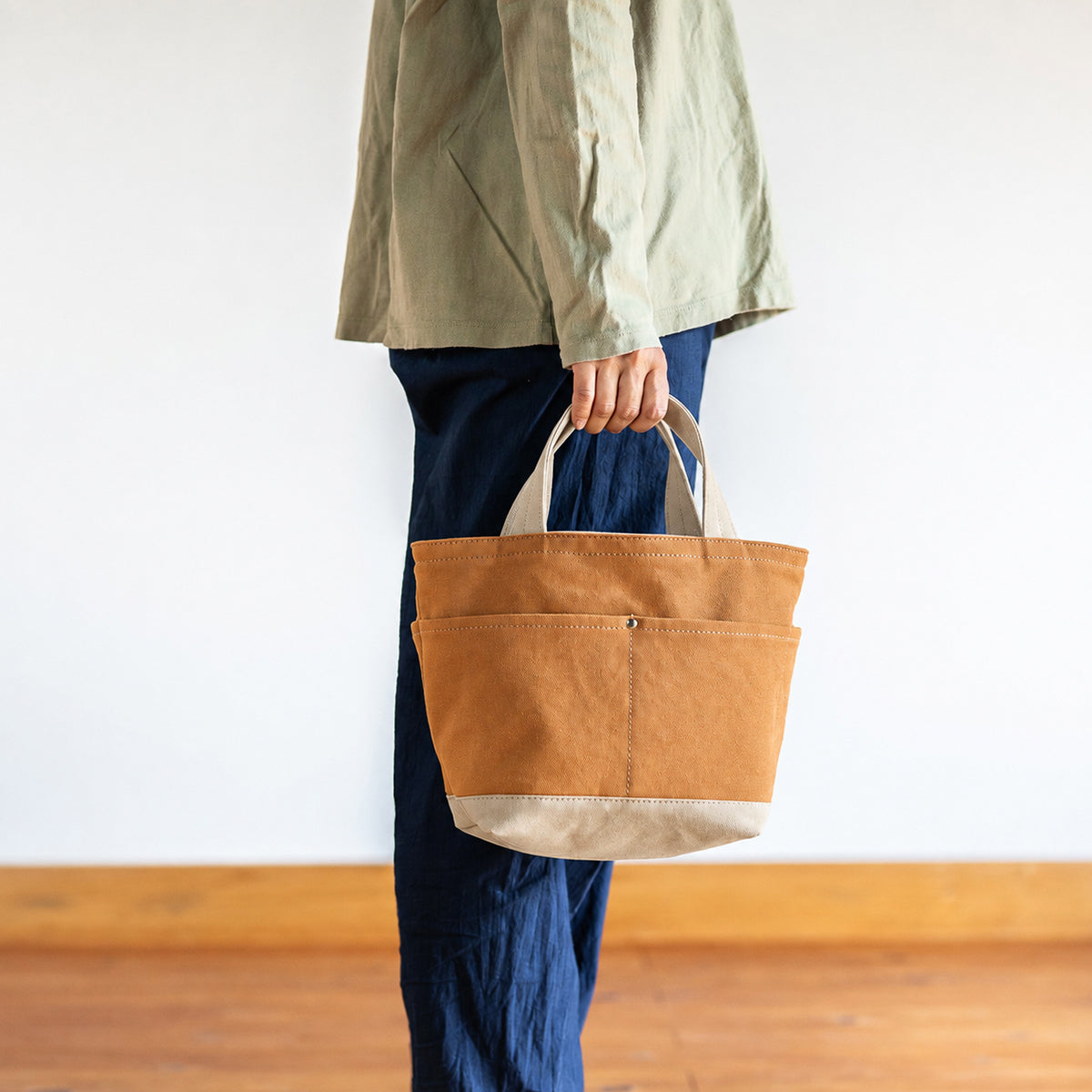 POCKET TOTE Bi-color（camel×beige）