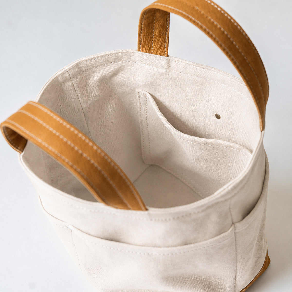 POCKET TOTE Bi-color（ivory×camel）