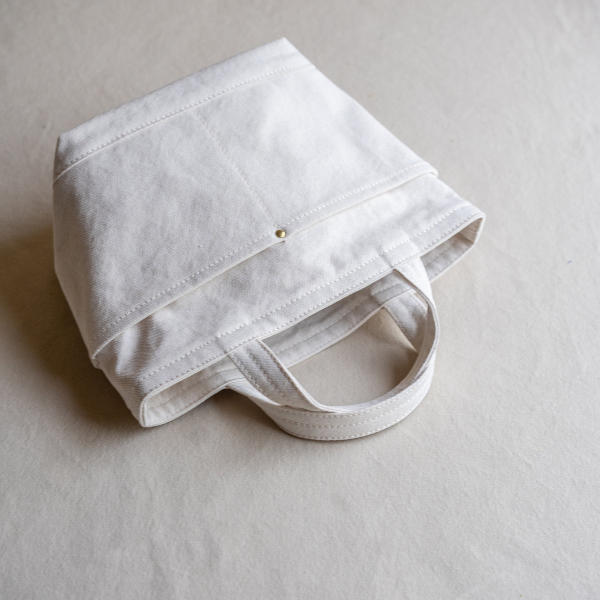 POCKET TOTE - ivory -