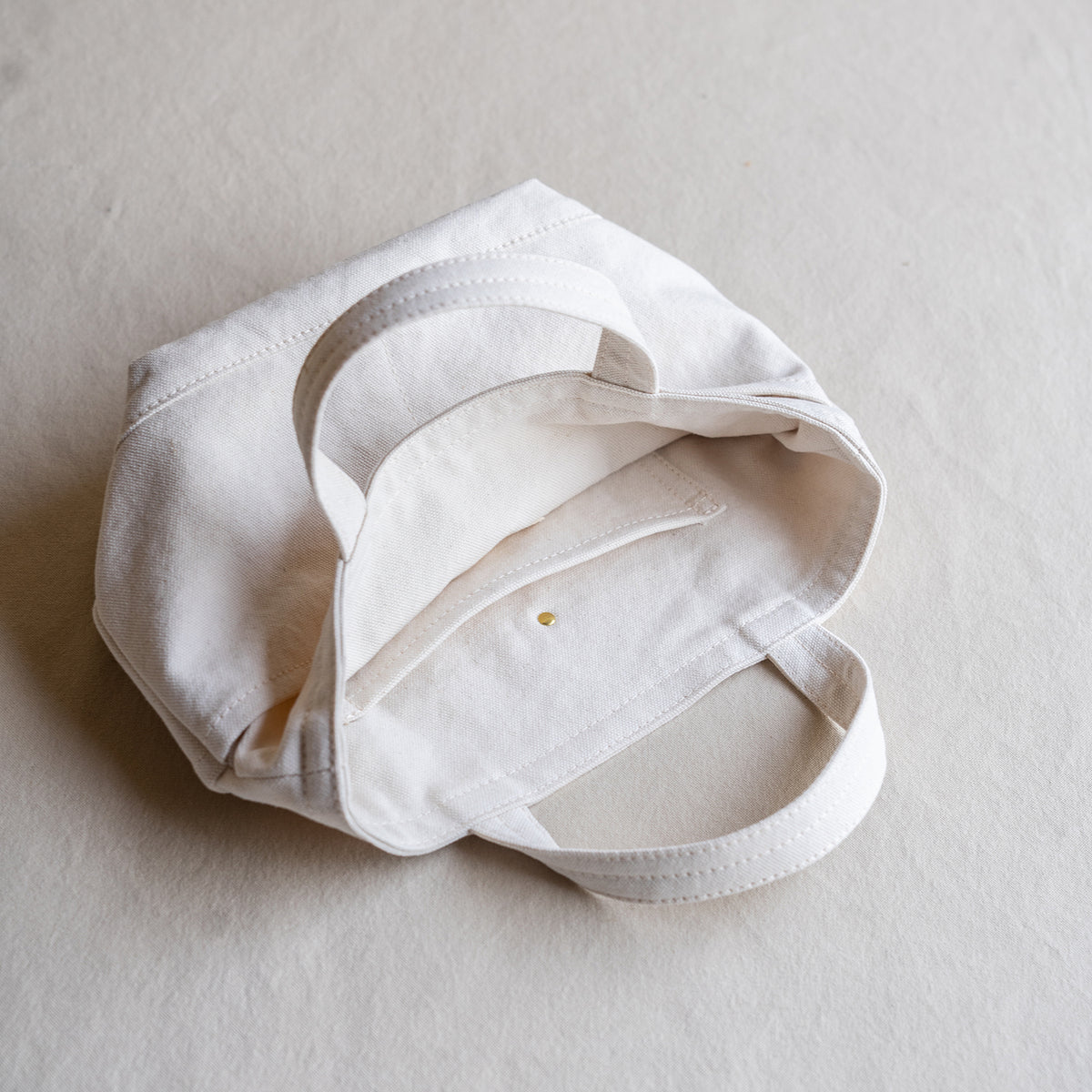 POCKET TOTE - ivory -