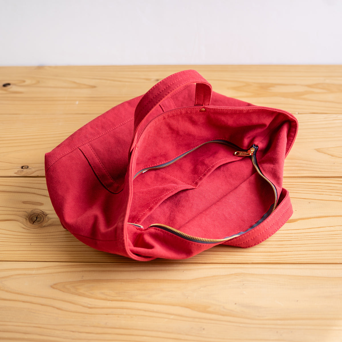 STANDARD TOTE - red -