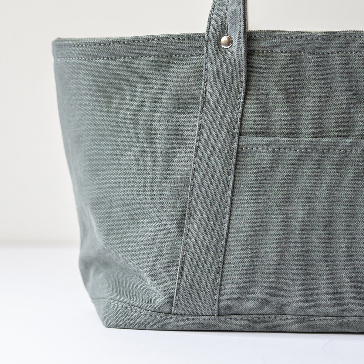STANDARD TOTE - sage -