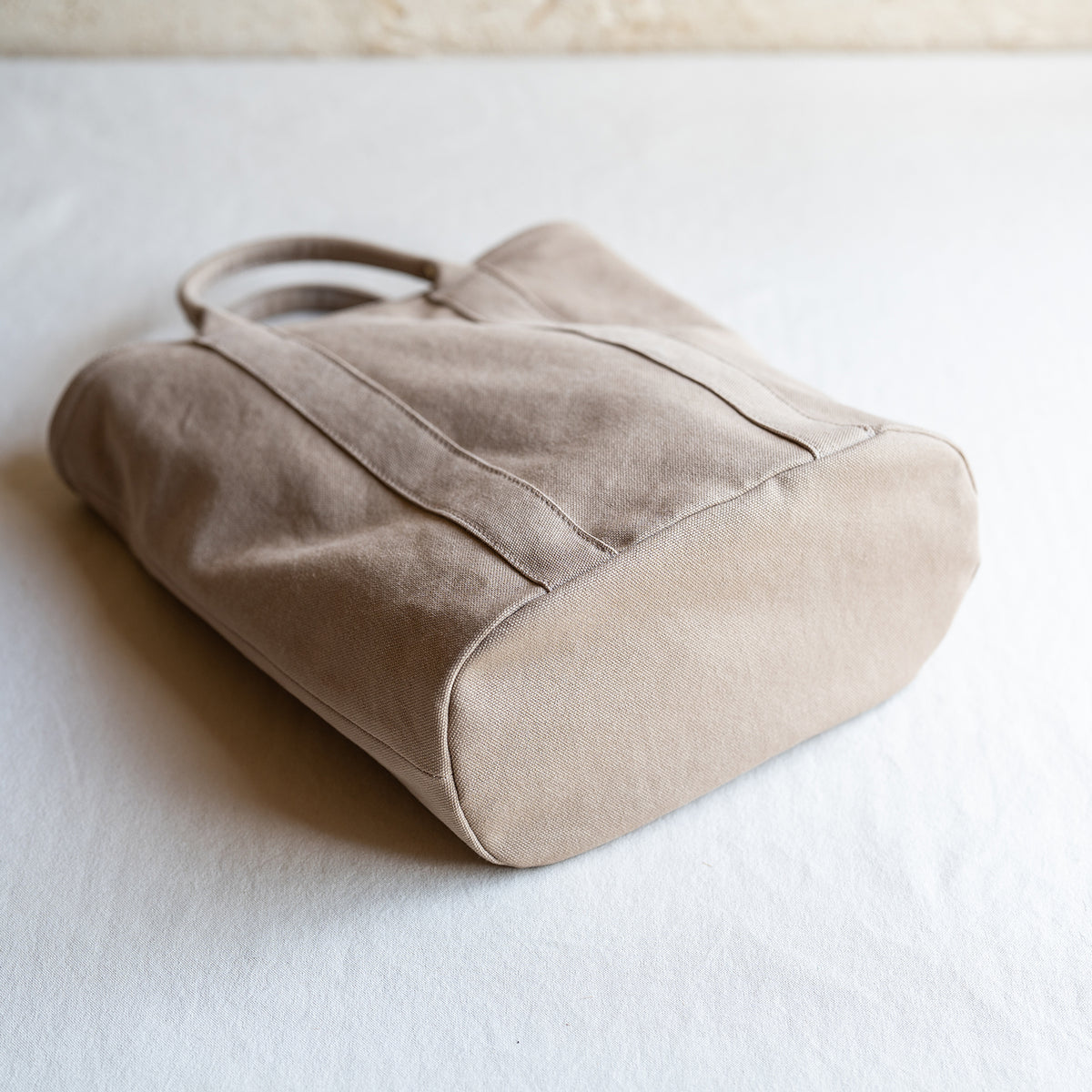 TATENAGA TOTE - beige -