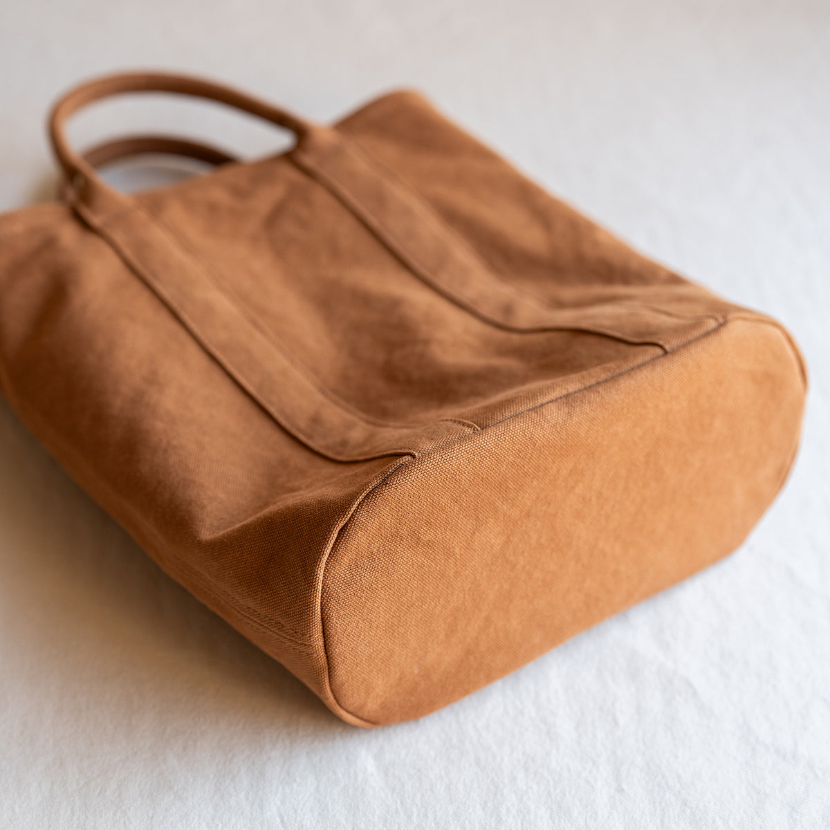 TATENAGA TOTE - camel -