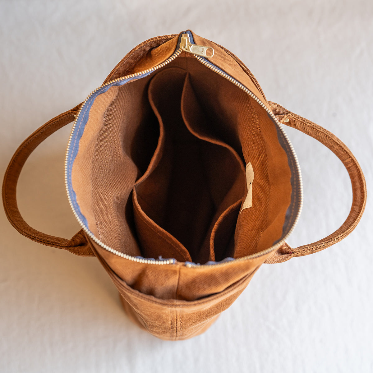 TATENAGA TOTE - camel -
