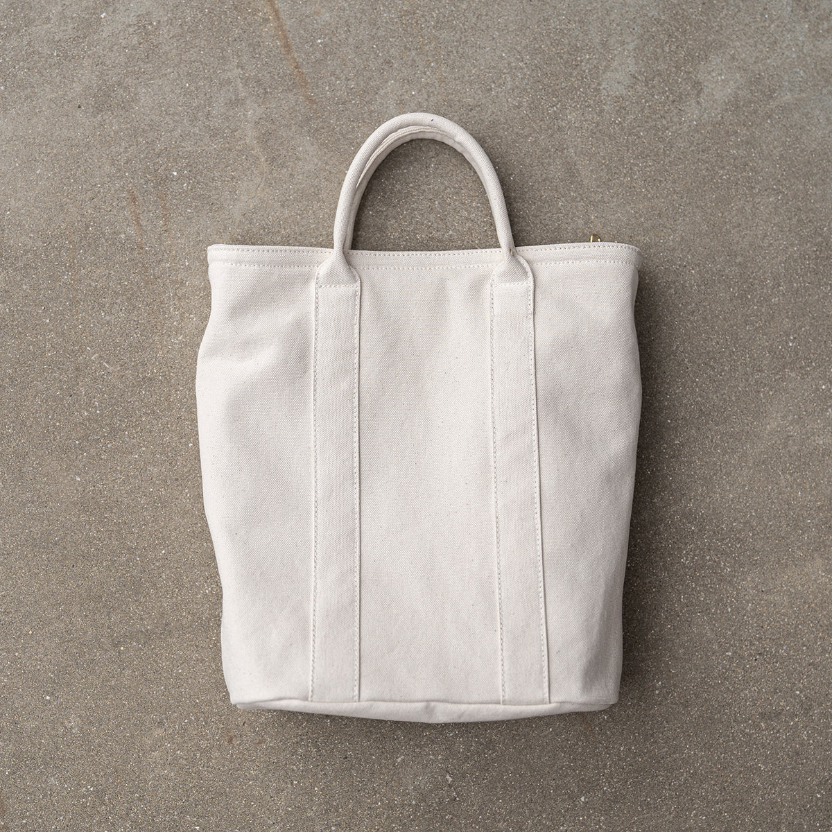 TATENAGA TOTE - ivory -