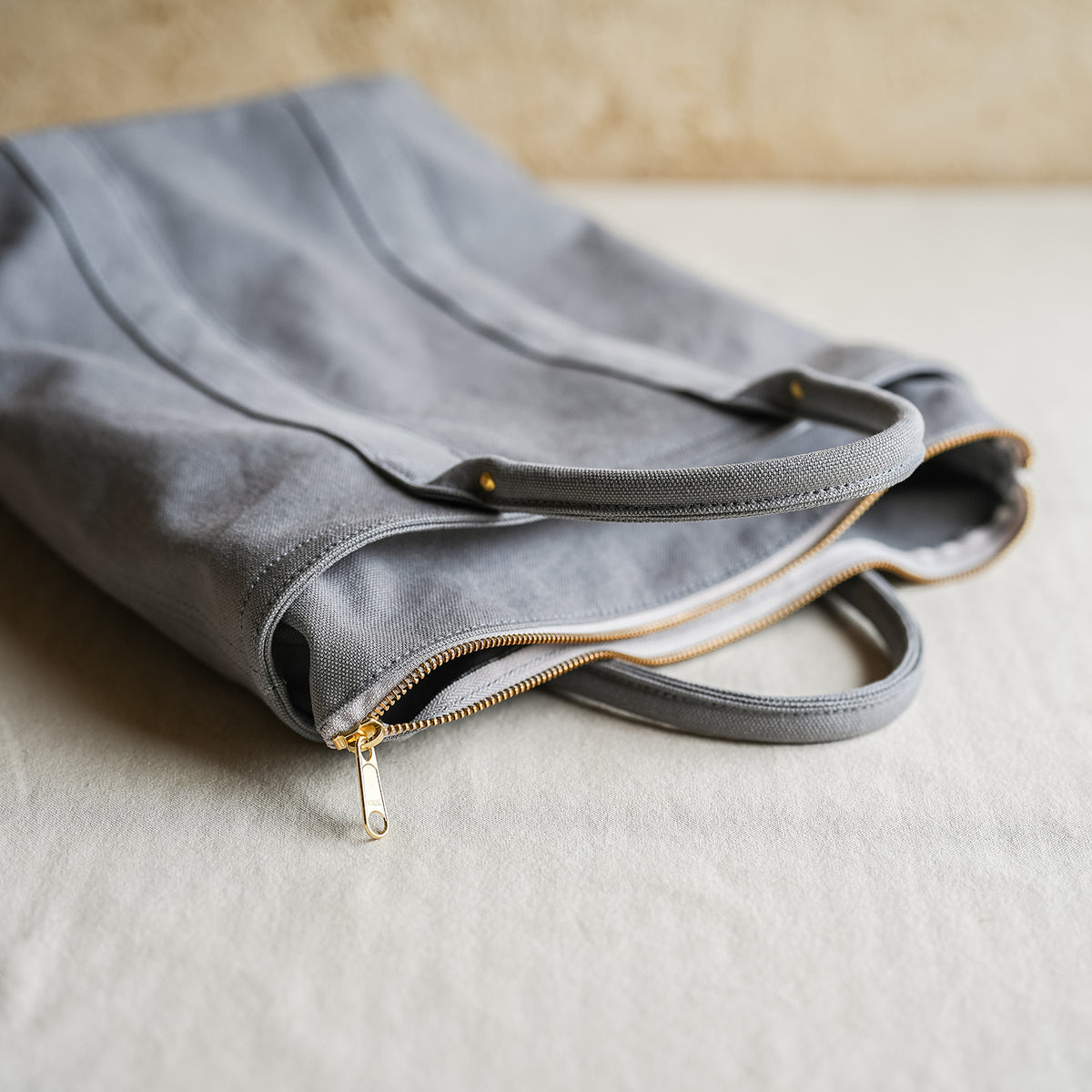 TATENAGA TOTE - lightgray -