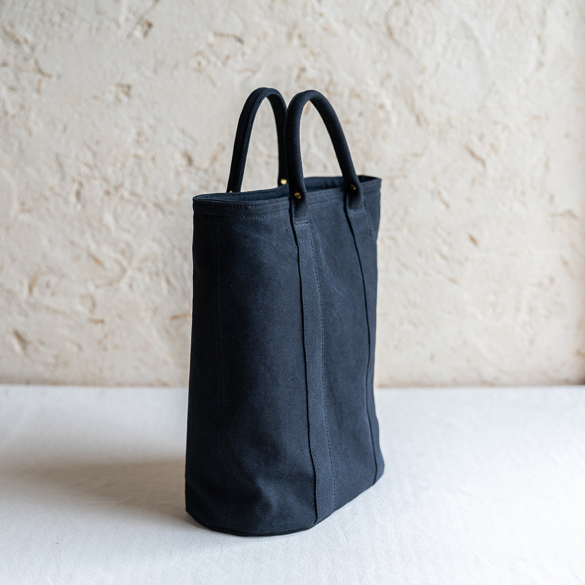 TATENAGA TOTE - black -