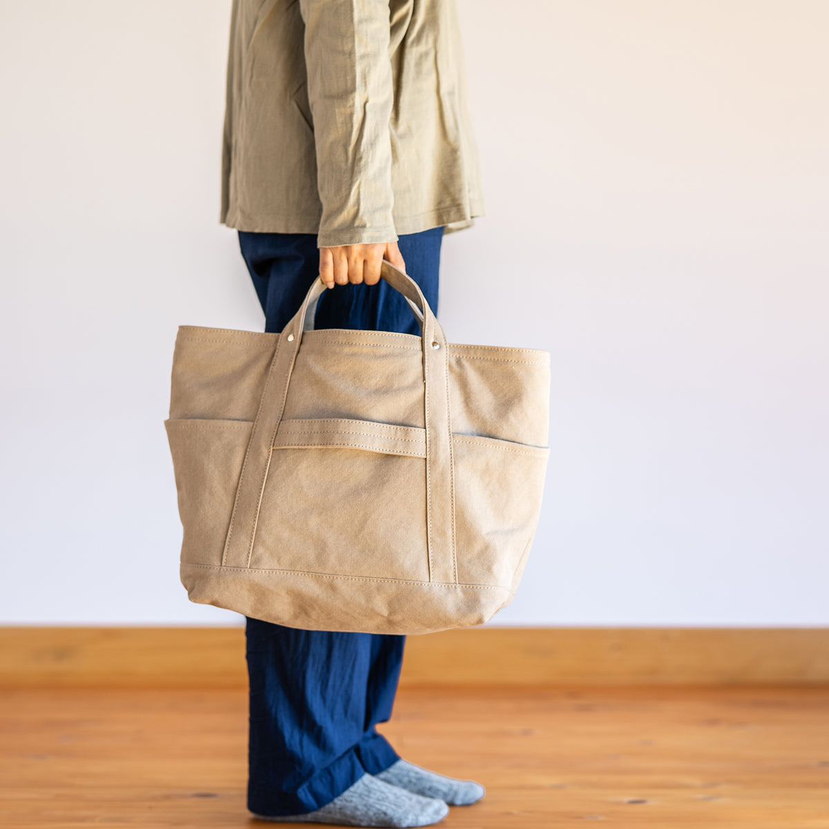 TOOL TOTE - beige -